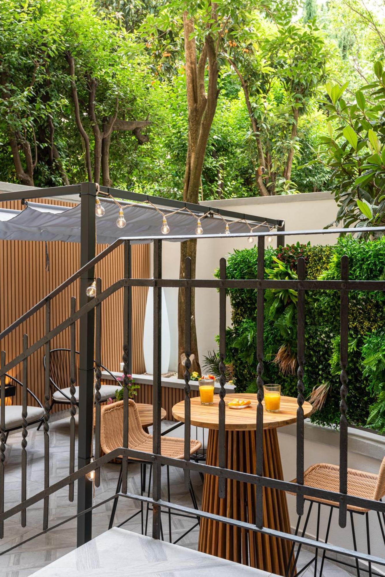 Elegante Appartamento Con Giardino Privato, Jacuzzi Nel Cuore Di Firenze Buitenkant foto